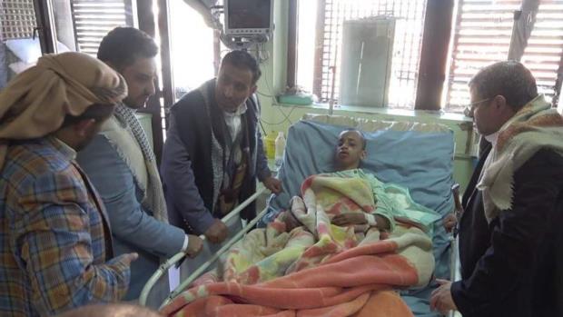 نائب وزير التربية يطمئن على صحة جرحى حادث طلاب مدرسة النصر